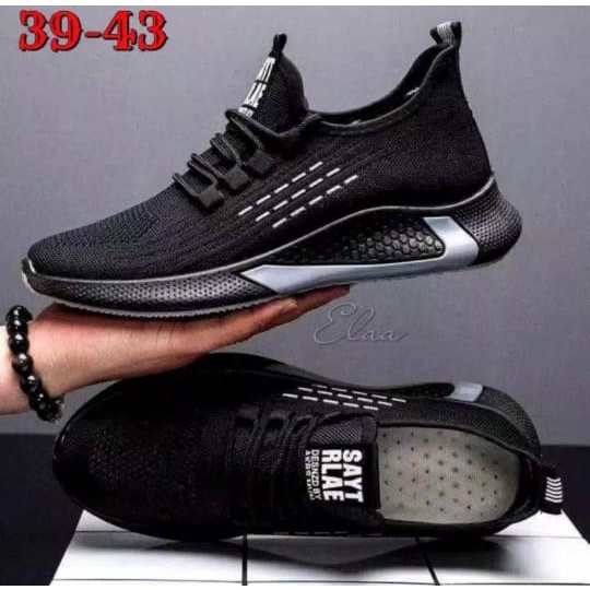 sepatu fashion pria / sepatu sport / sepatu terlaris / sepatu yezzy sport