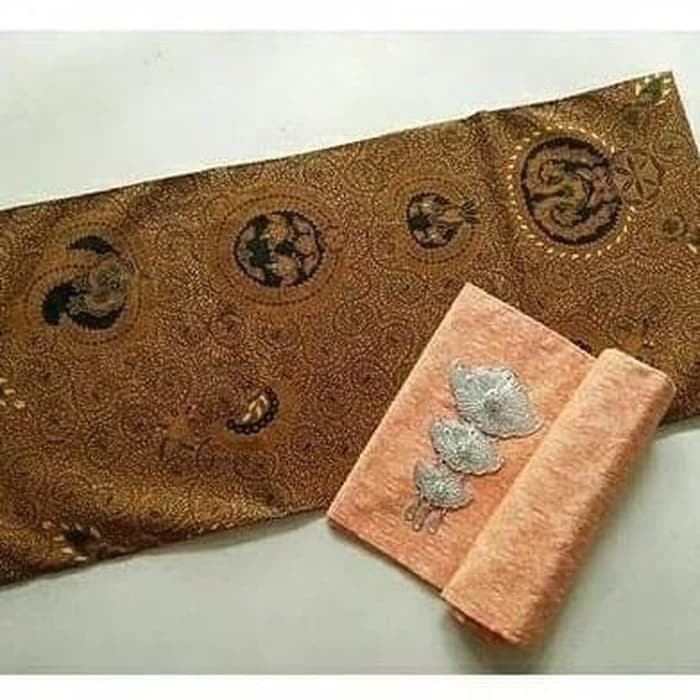 Kain Batik Solo motif ratu ratih jarik ( Sogan )