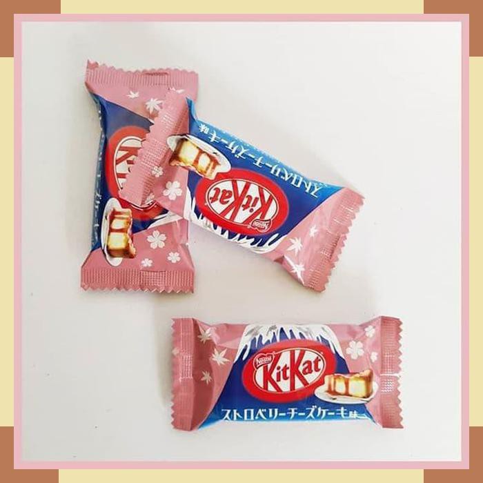 

Kit Kat Strawberry Cheesecake KitKat Strawberry Cheesecake Snack Japan