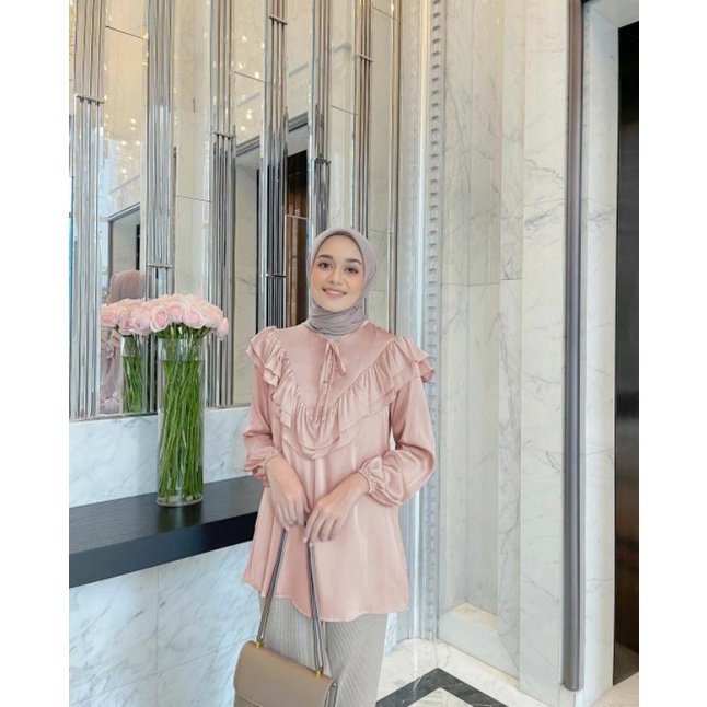 Vanilla Hijab - Lily Blouse