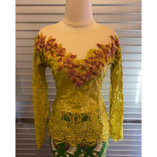 Kebaya modif payet tabur