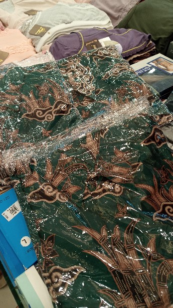 Batik Couple Keluarga-seragam Batik Keluarga Sania Ruffle Ori Ndoro Jowi Dnt Motif Awan Merah Hijau