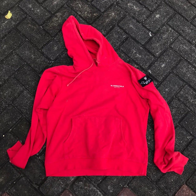 w. essentiels hoodie red