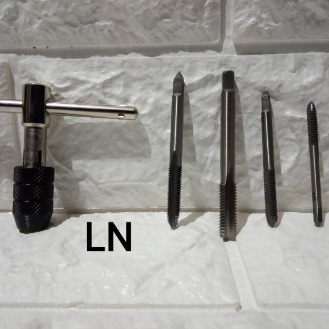 Mata bor pembuat drat ulir baut sekrup - handtap drill bit