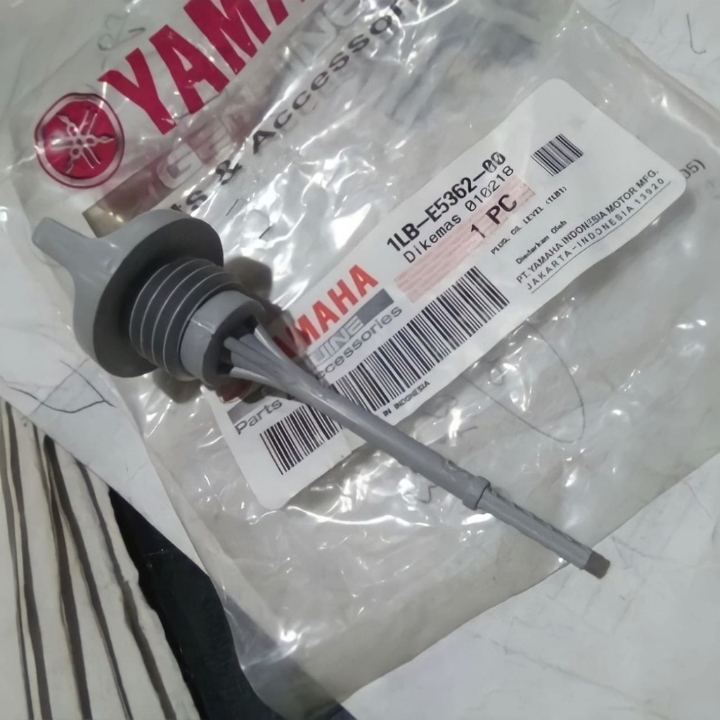 TUTUP OLI MESIN ATAS XEON RC GT 125 AEROX 125 ASLI ORI YAMAHA 1LB E5362 00