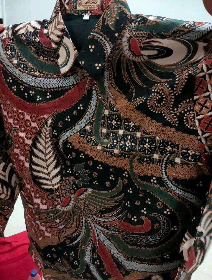 Kemeja Batik Lengan Panjang Pria Slim Fit Modern Baju Batik Furing Solo Jawa Premium Slimfit Pcw027