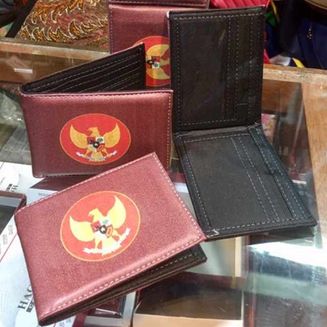 dompet lipat motif cetak tim sepak bola nasional Indonesia #dompet #dompetgaruda #dompettimnas #dompetbola