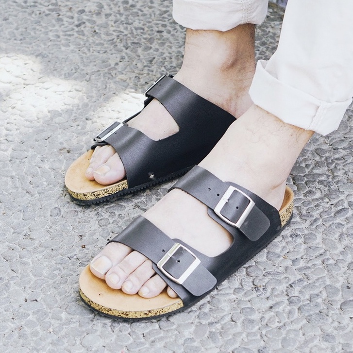 CRACKER BLACK |ManNeedMe x Lvnatica| Sandal Casual Pria Sendal Cowok ORIGINAL