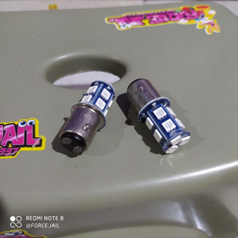 lampu belakang led kedip flash biru