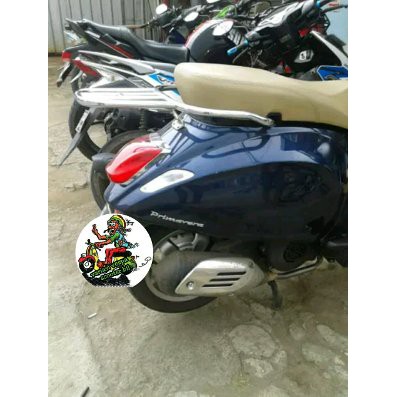 Jual braket box vespa Sprint aksesoris vespa Limited