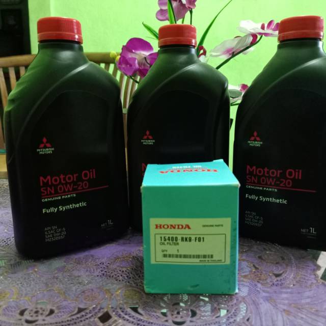 Oli mesin Honda brio 0w-20 /paket oli honda brio