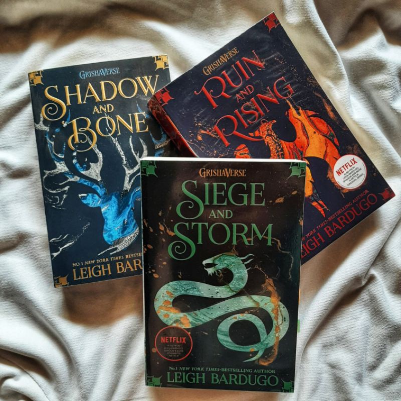 [BOOKED] Shadow and Bone Trilogy by Leigh Bardugo (Preloved)