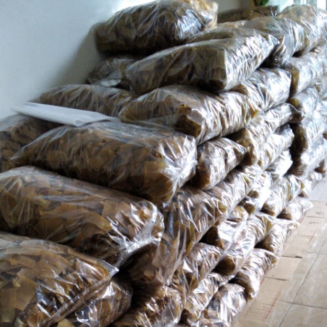 

Kerupuk Rambak Dan Kerupuk Kedelai Per 5kg