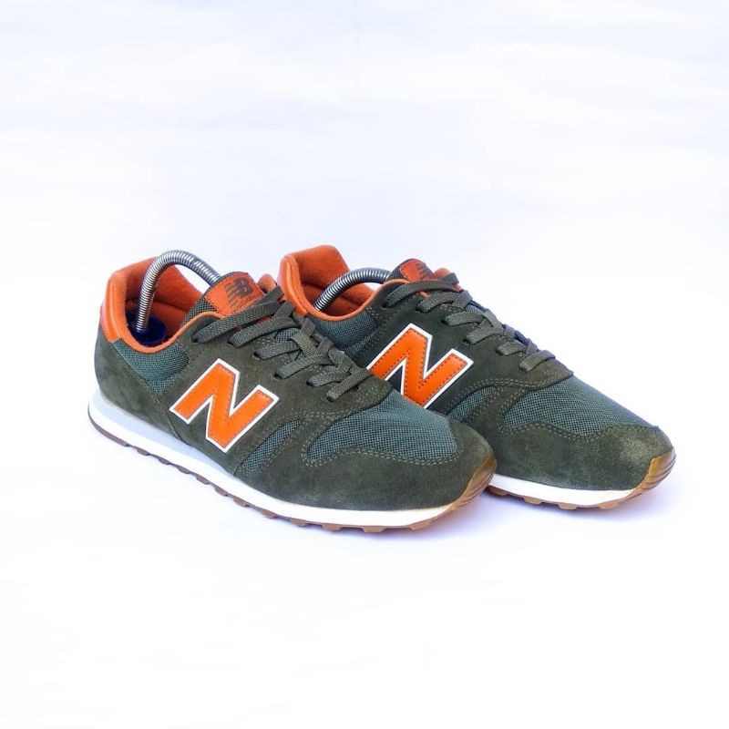 New Balance 373