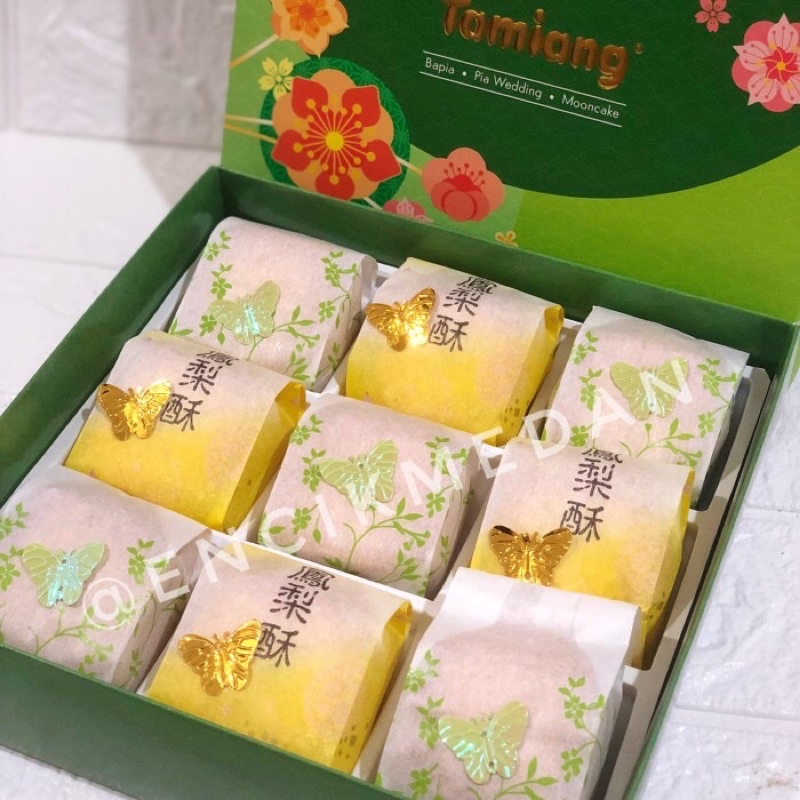 

NASTAR NENAS MIX NASTAR DURIAN TAMIANG / PIA KUE MEDAN