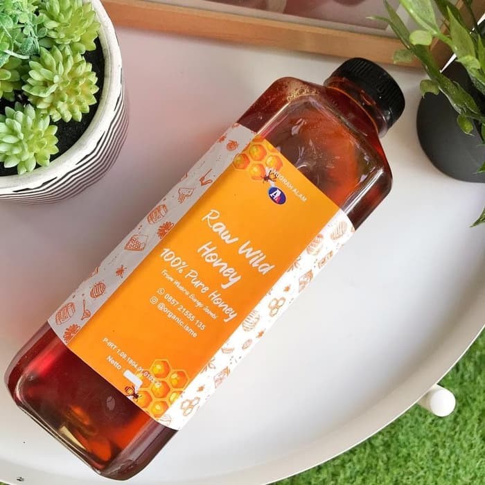 

Raw Wild Honey - Madu manis Botol Plastik 630 gr (Botol Kotak) - MK1002