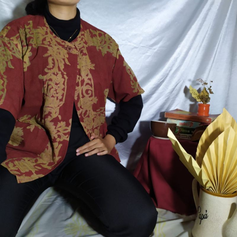 Outer Motif Batik Merah