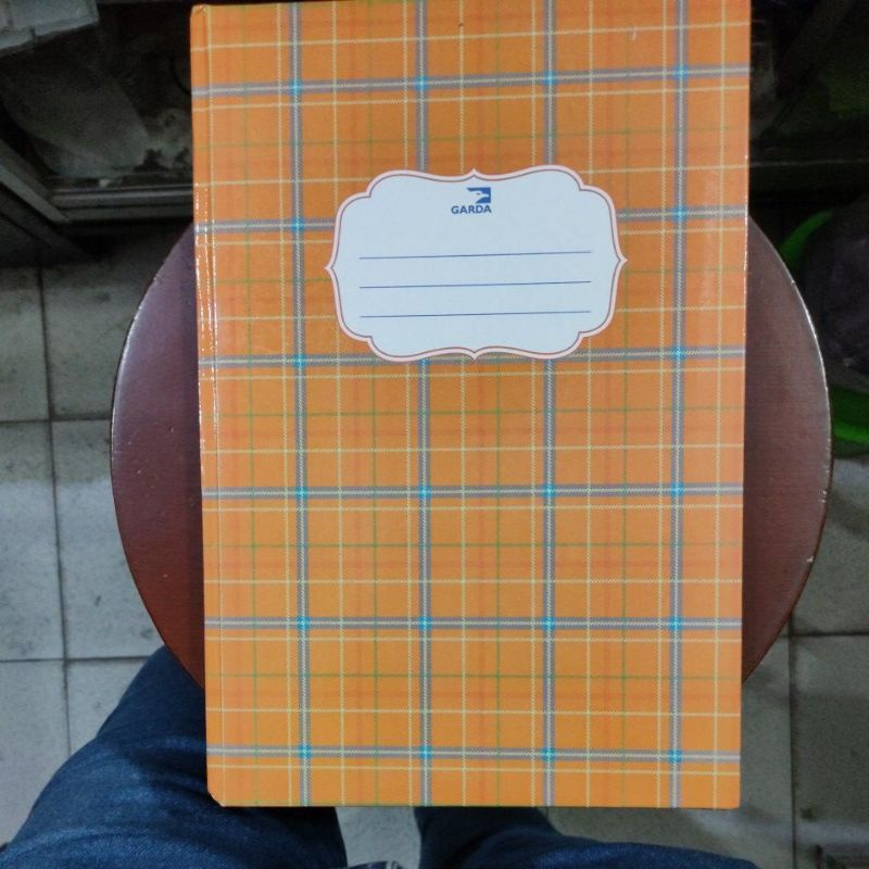 

Buku Akuntansi / Hard Cover GARDA Folio 100 lembar