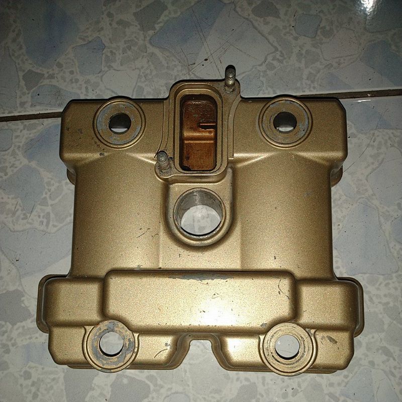 Cover Blok Head Gold second / bekas Copotan Suzuki Satria Fu karbu