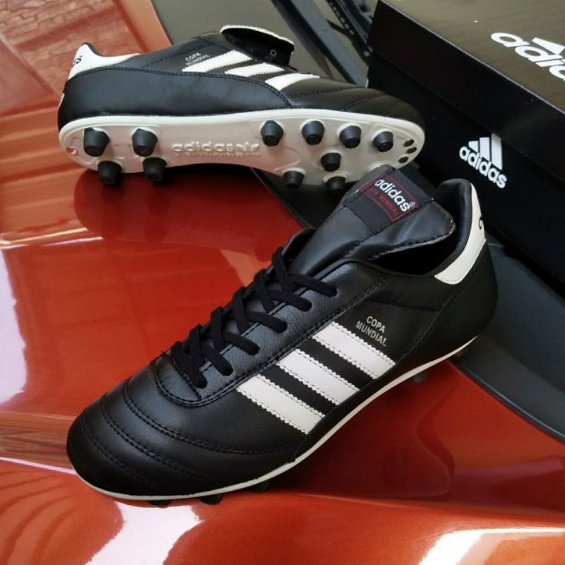 PROMO SEPATU BOLA TERMURAHsepatu bola Adidas copa mundial kulit grade ori