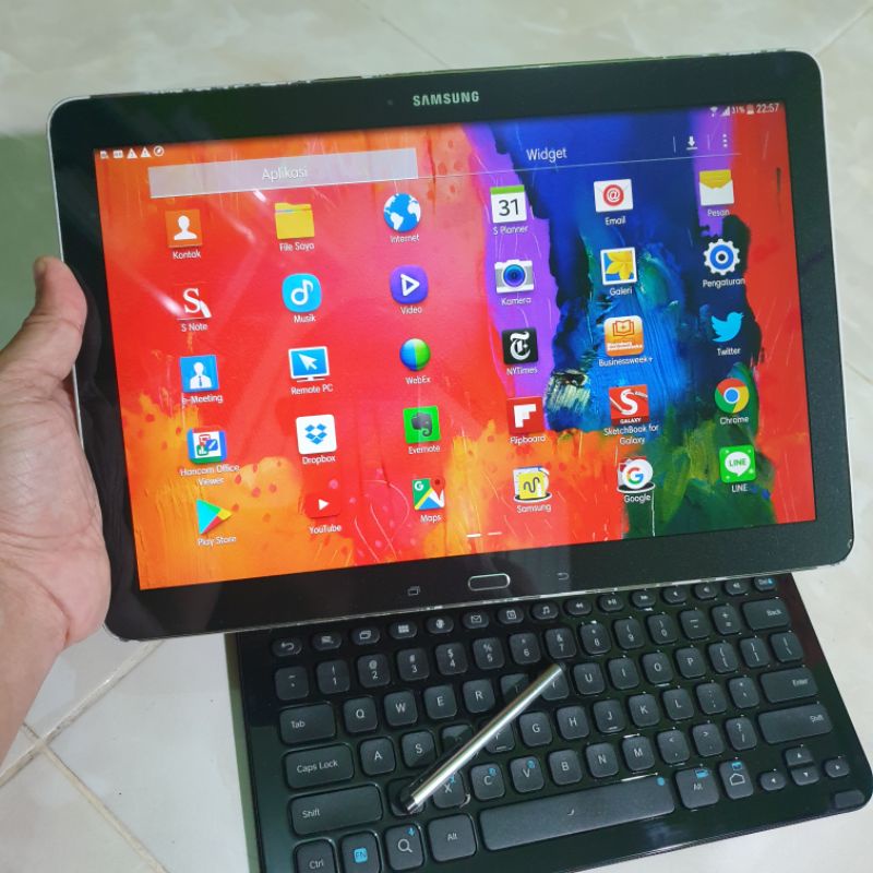 Samsung Tab Note Pro 12.2inch 3/32 Ram 3gb Rom 32gb + keyboard wireless