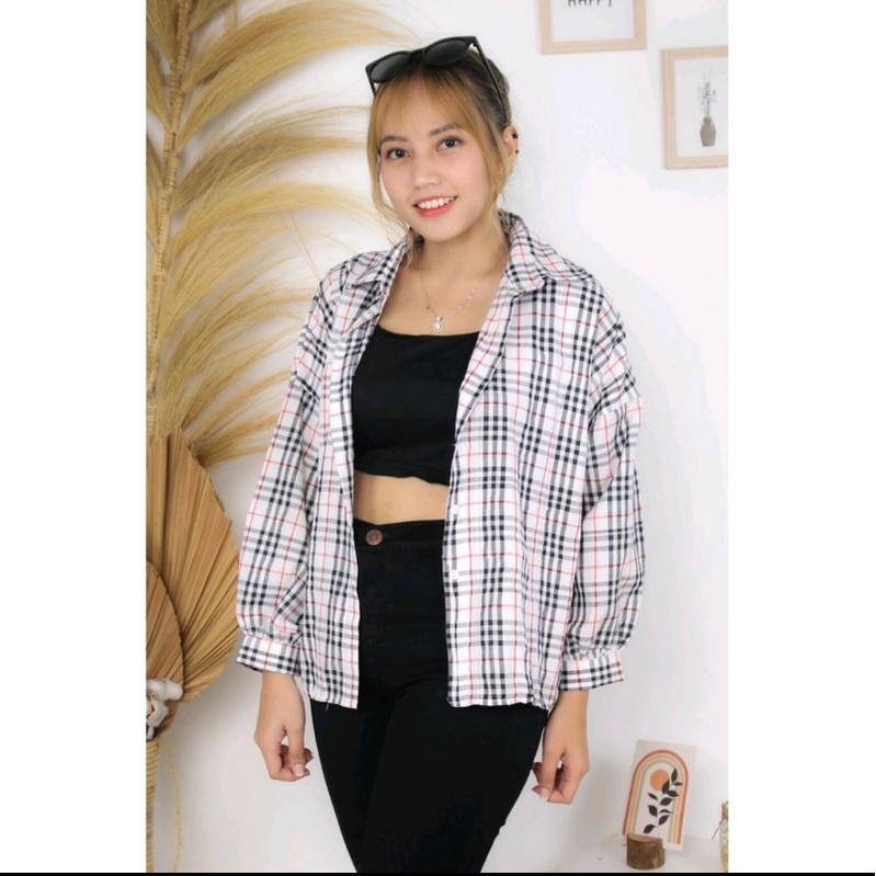KEMEJA OVERSIZE WANITA  KEMEJA OSLIN CASUAL BLOUSE KOTAK KOTAK FLANEL WANITA BAHAN KATUN PREMIUM LENGAN PANJANG FULL KANCING KEKINIAN TERBARU KOREA KOREAN STYLE WANITA CEWEK TARTAN TWO TONE CROP TOP THRIFT  KEMEJA GUILEN LENGAN BALON SIZE L LD 90 Cm-Bb kotak kcil putih