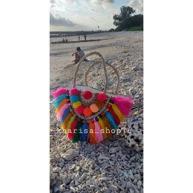 Tas mendong anyaman rotan pantai bali