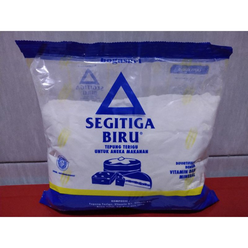 

Tepung Segitiga Biru (500gr)