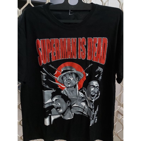 Kaos SUPERMAN IS DEAD