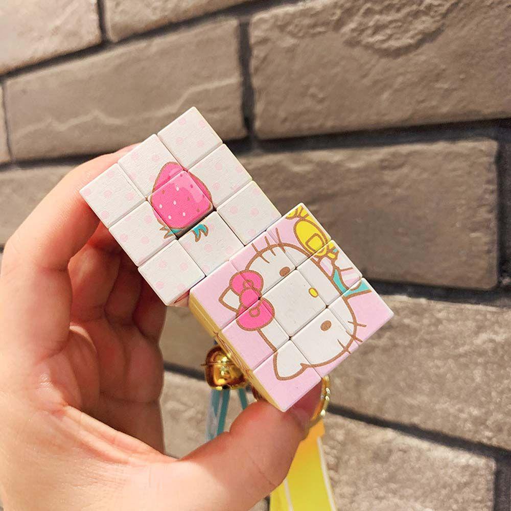 Lanfy Kartun Gantungan Kunci Fashion Kawaii Kuromi Melody Kitty Kucing Liontin Gadis Hadiah Anime Keychain