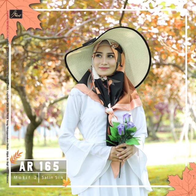 AR 165 Satin Slik motif 2