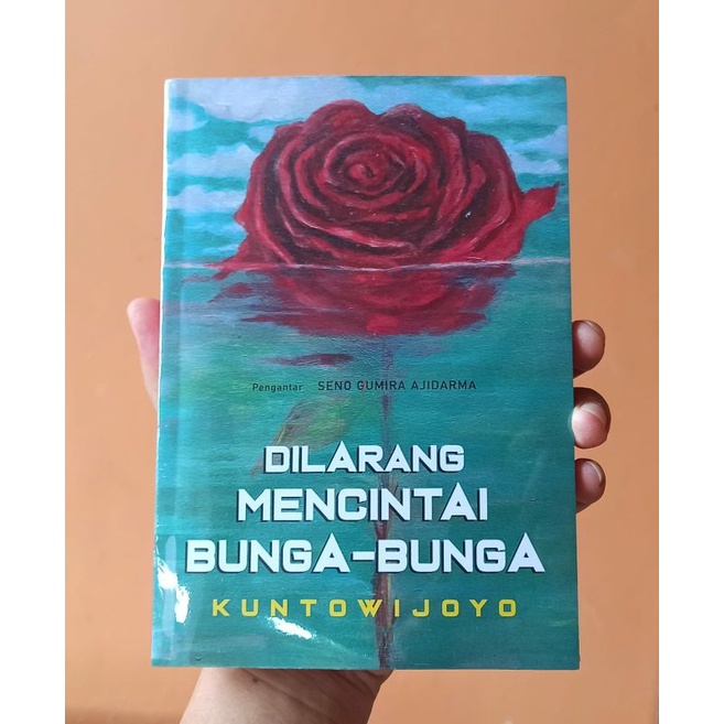 Dilarang Mencintai Bunga-Bunga