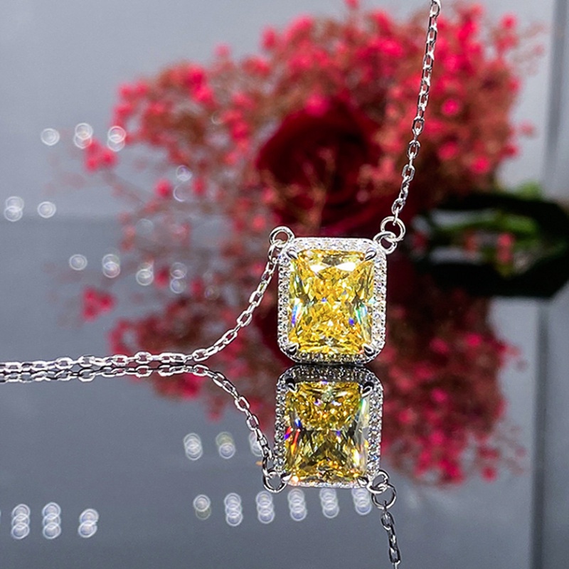 Kalung Liontin Bentuk Kotak Bahan Cubic Zirconia Warna Pink / Kuning Untuk Wanita