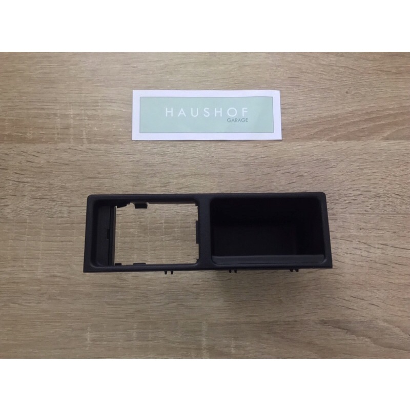 Console Tempat Jam BMW E36