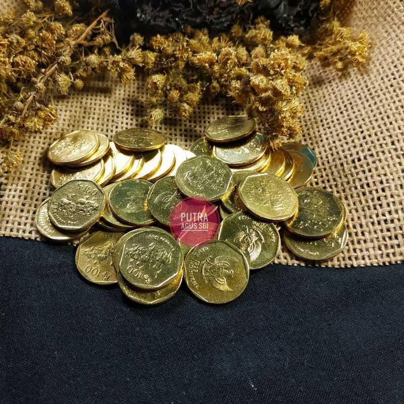 UANG KUNO KOIN 100 RUPIAH BEEGAMNAR KARAPAN SAPI