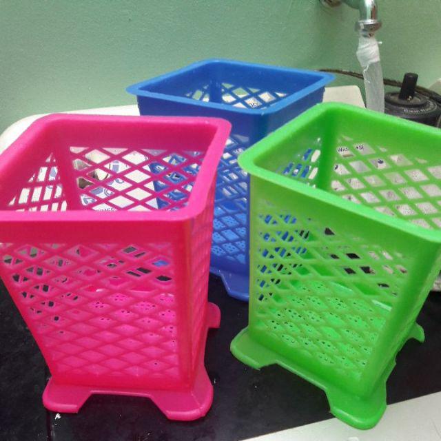 Tempat Sendok Dan Garpu Plastik