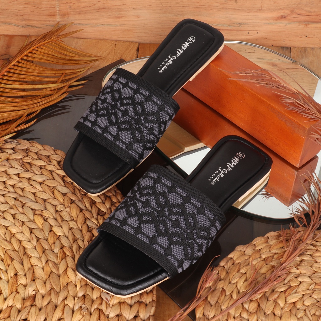 HMF Evy Sandal Flat Wanita DN04