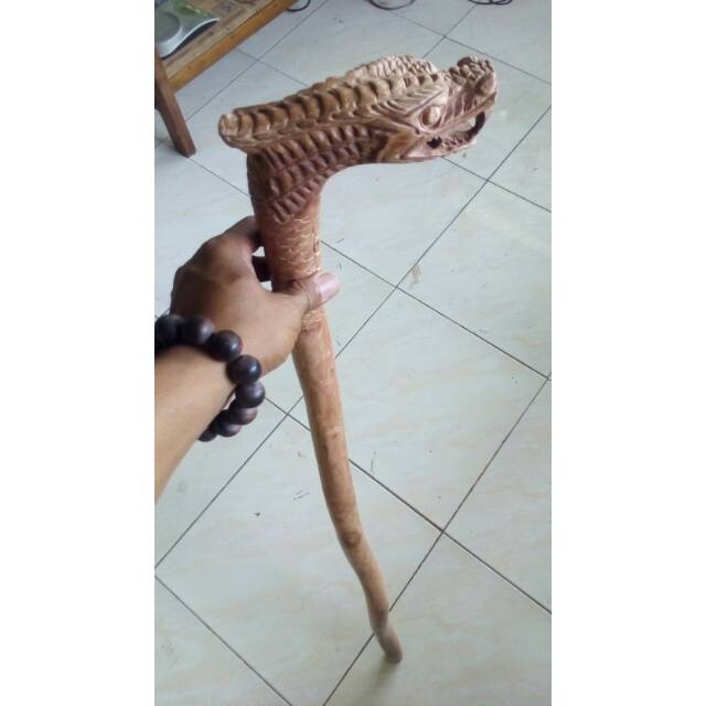 Tongkat jalan kayu setigi ukir naga 01