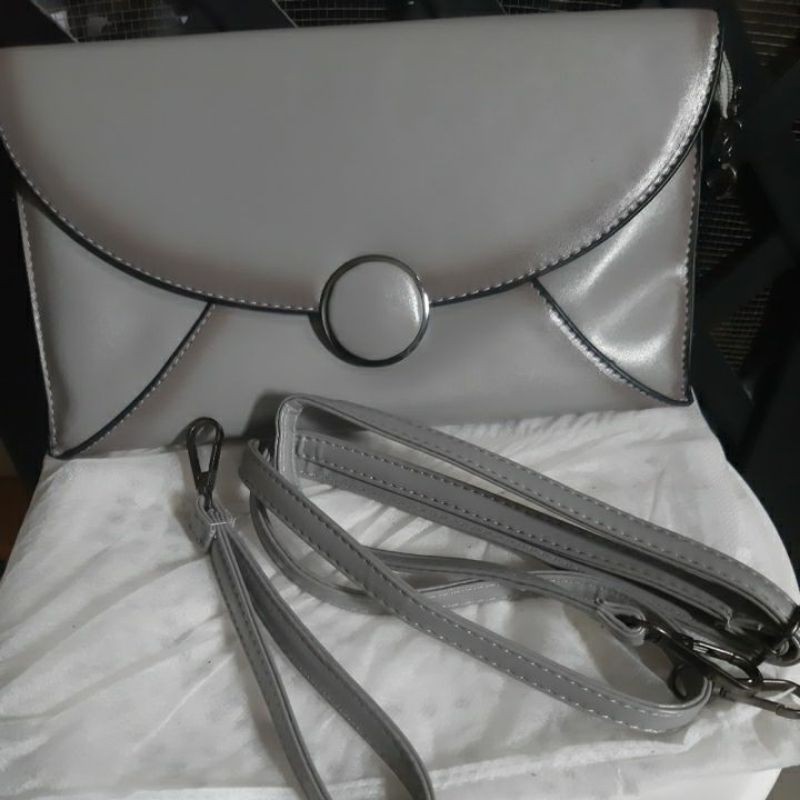 clutch by les femmes ORIGINAL
