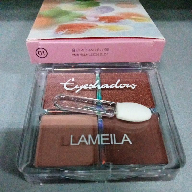 LAMEILA 4 CLOR AVOCADO EYESHADOW DISK MATTE/SHIMMER FRUIT EYES HK3049