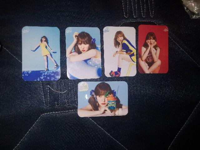 Red Velvet Magic Summer Photocard