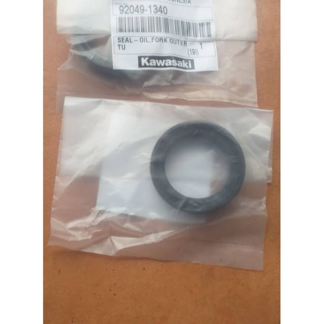 Seal sok shockbreaker depan Ninja R Rr 150