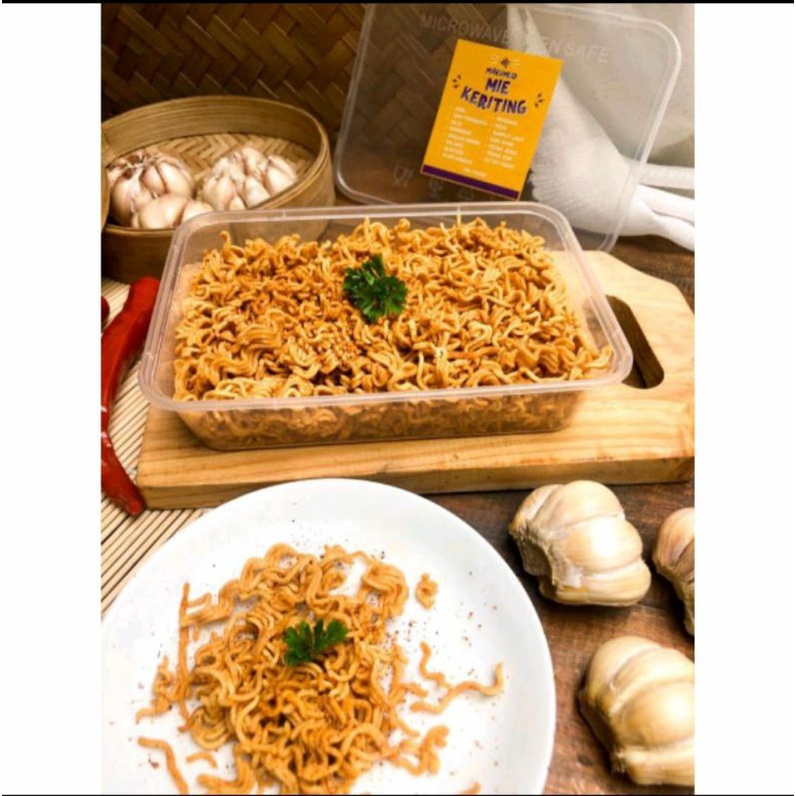 

Makumi mie keriting box
