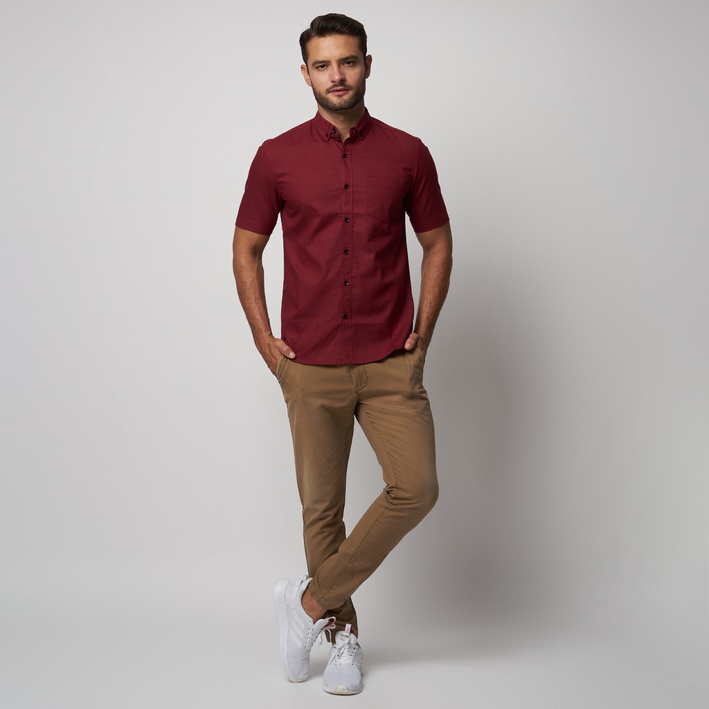 Kemeja Cowok Polos Pria Tangan Pendek Maroon Premium Quality Sigarate Slimfit Casual Kantoran Trendy