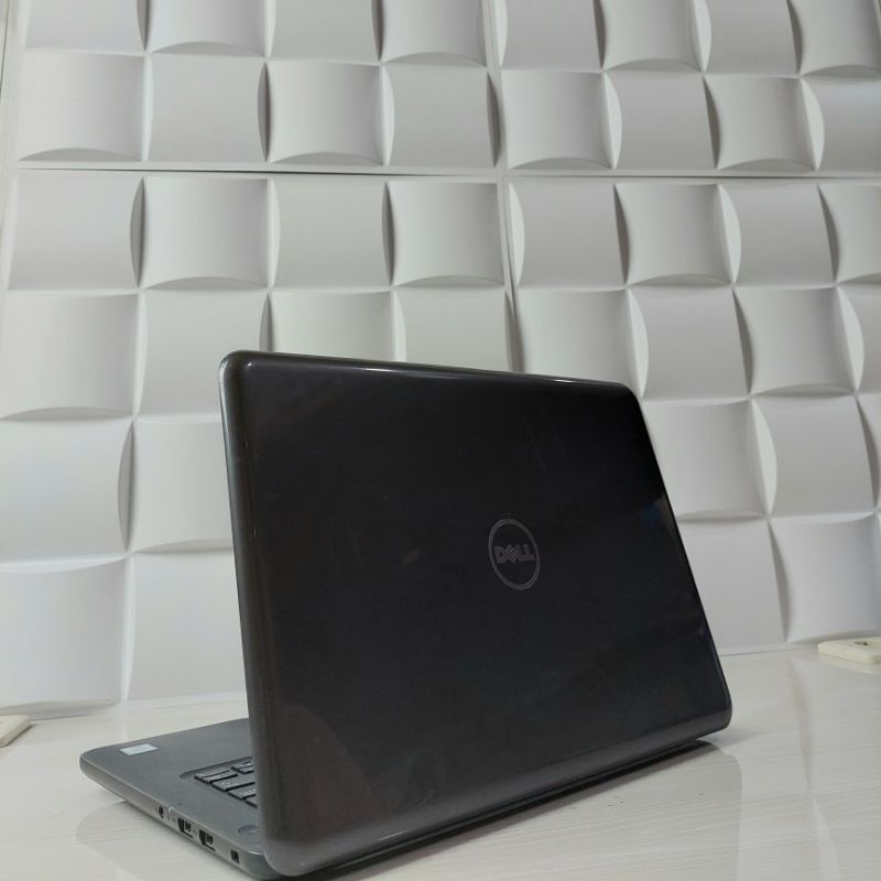 Laptop Dell Latitude 3380 core i3 6006URam 8GB Hdd 500GB