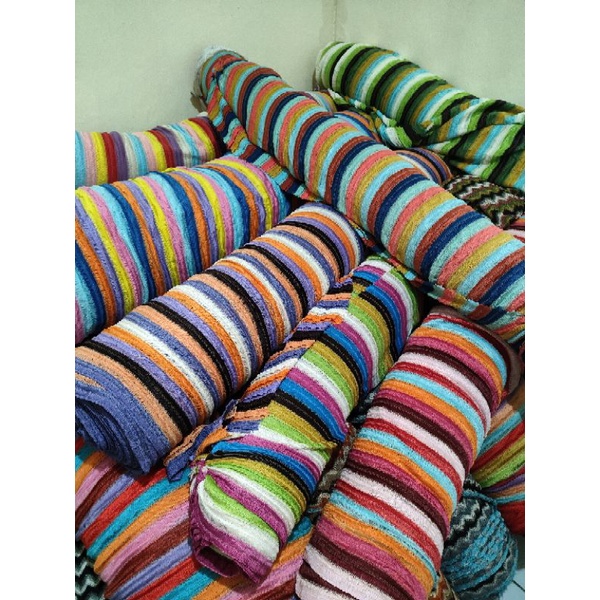 Kain RAJUT SALUR RIMPLE (harga tertera per ½m/50cm)