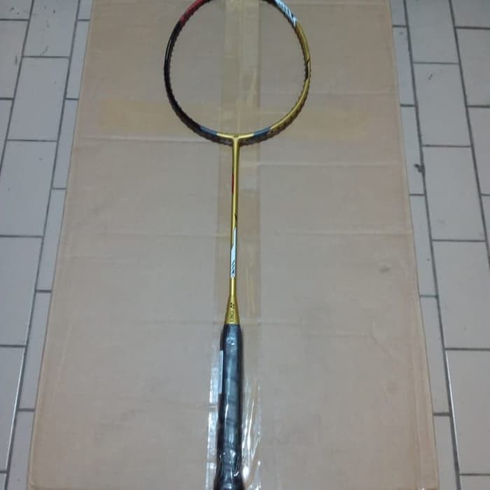 Raket badminton original YONEX VOLTRIC 100 LD