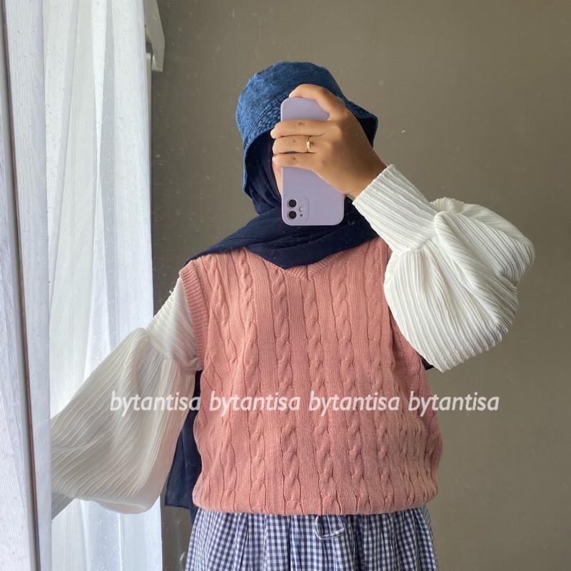 Vest Rajut Delmi | Rompi Rajut V Neck-Dusty Vest