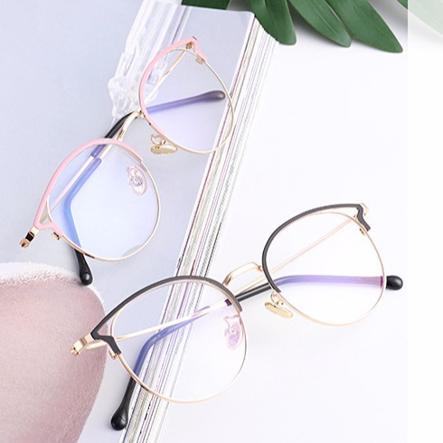 Photochrmic Anti Radiasi Eyeglasses Cat Eye Frame Women Men