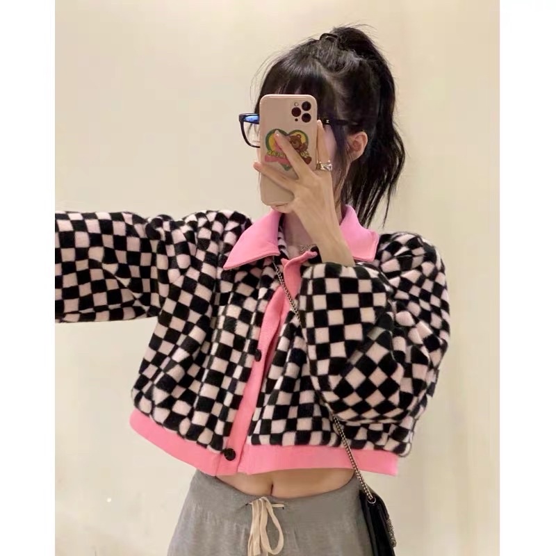 [ready stock] minji checkered crop top outer | cardigan sweater bulu kotak kotak unik aesthetic gaya korea